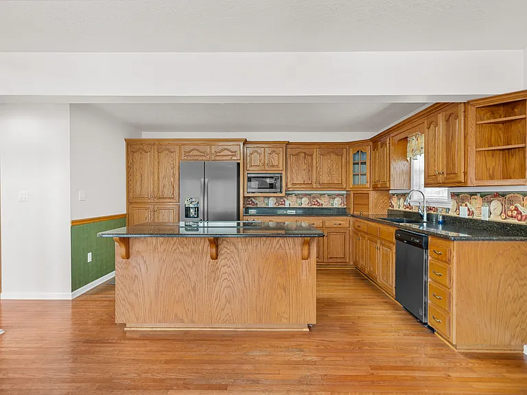 115 Springbrook Point — Photo 10