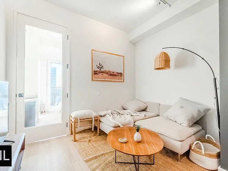 931 Carroll St #309 — Photo 3