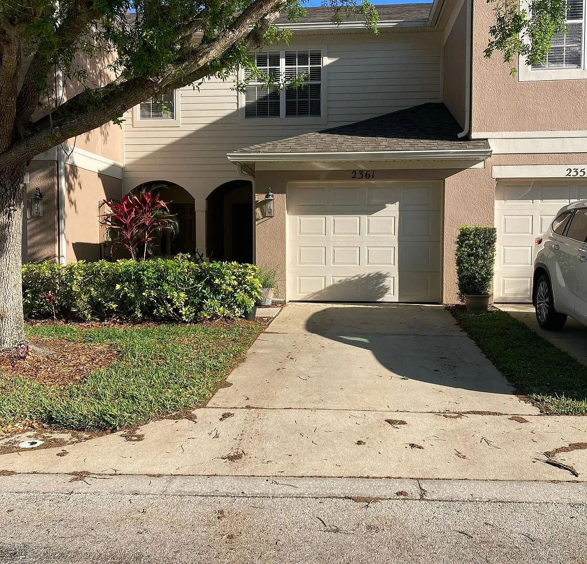 3 bed, 2.5 bath, 1555 sqft, $2,150 — Photo 1