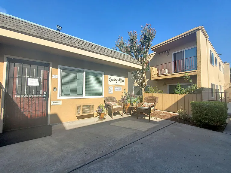 Shady Terrace Apartments! — Photo 6