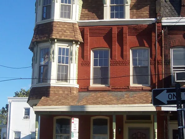 3100 Mount Vernon St #2, Philadelphia, PA 19104