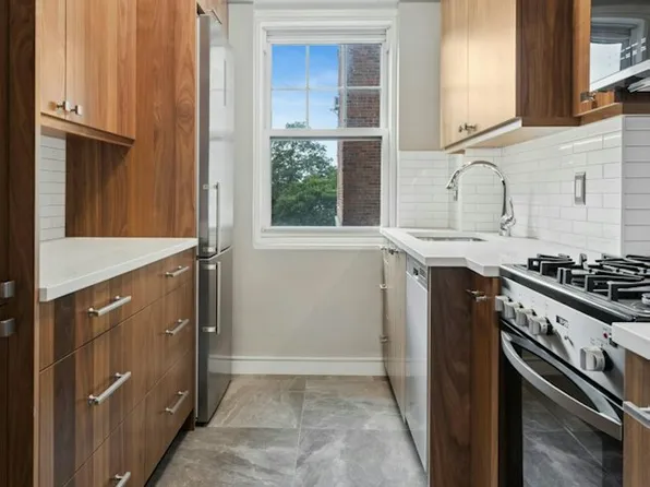 120 Cabrini Boulevard image 1 of 25