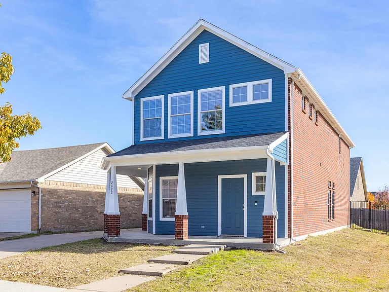 2672 Blackstone Dr — Photo 22