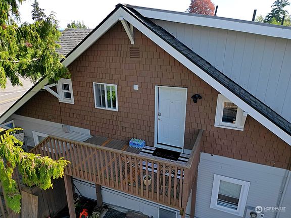 3rd image of 2108 117th Avenue NE