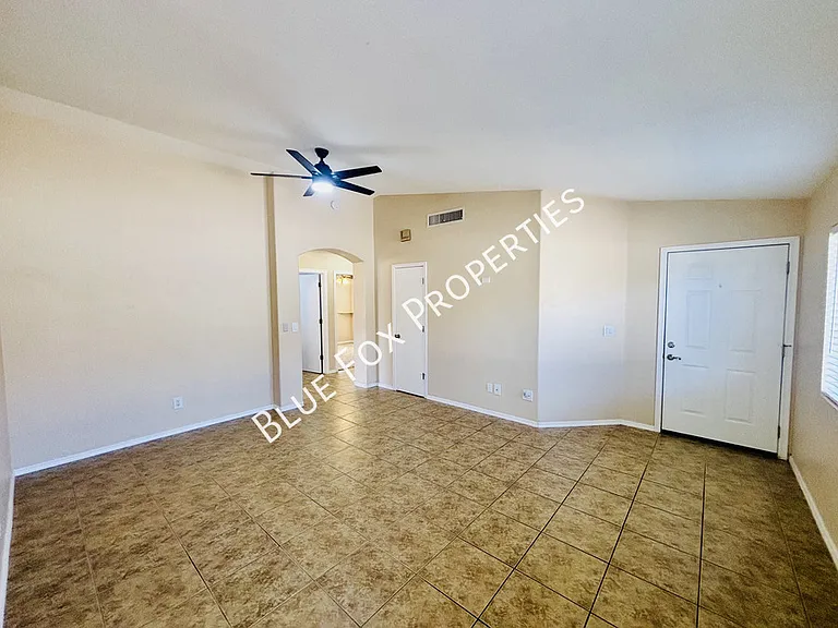 4775 S Wild Rose Dr — Photo 3