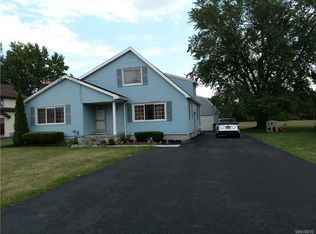 5445 Divide Rd, Niagara Falls, NY 14305