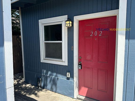 2nd image of 411 Cincinnati Ave Unit 202