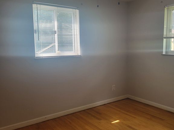 5th image of 2875 Lafeuille Ave #1