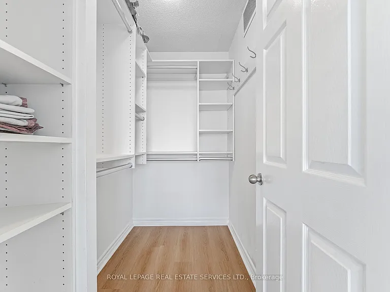 285 Enfield Pl #604 — Photo 32