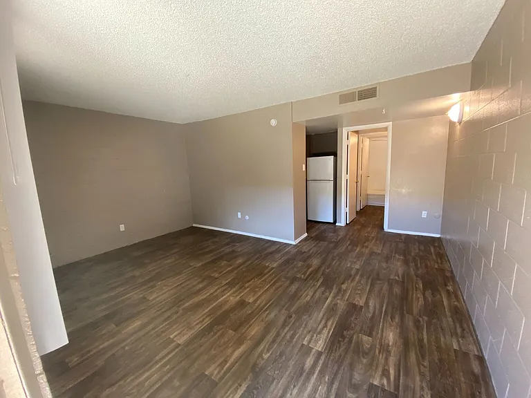 The Villas at Uptown — Photo 60