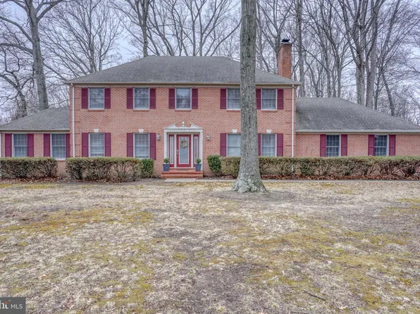 6 Crossley Dr, Dover, DE 19901