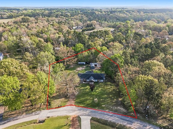 2nd image of 7649 Timber Cir