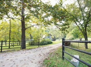425 Lake Branch Rd, Clever, MO 65631
