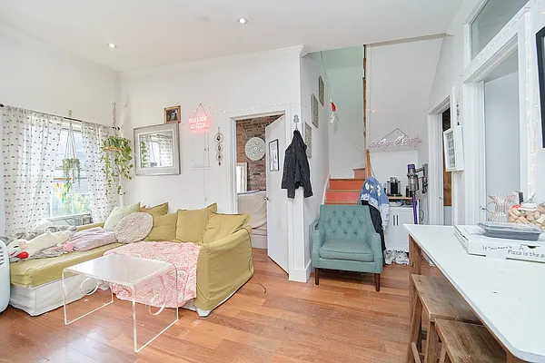 Rented by Living New York | media 45