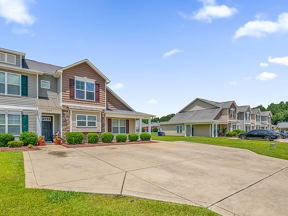 5th image of 160 Collinwood Dr
