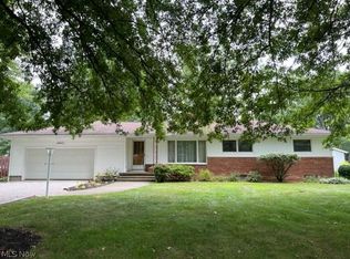2563 Action Dr, Barberton, OH 44203