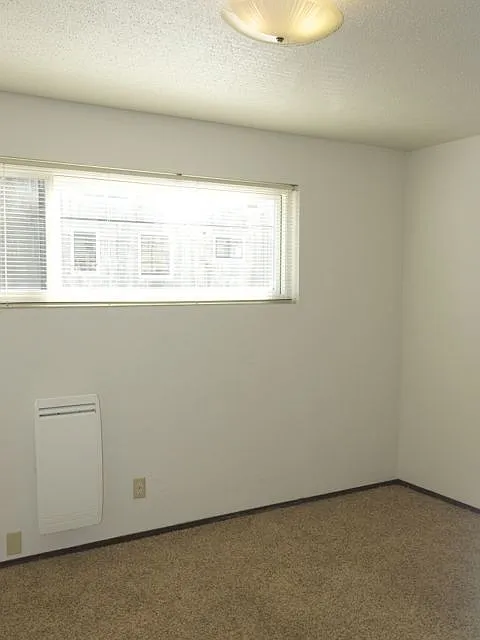2210 Franklin Ave E (M) Franklin House — Photo 3