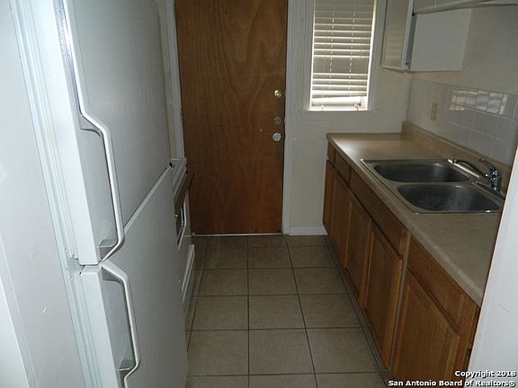 5th image of 605 Ellor Dr