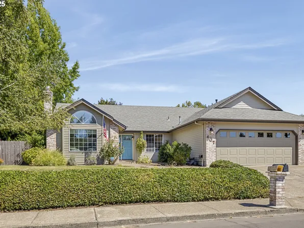 407 Mountainview Ct, Newberg, OR 97132