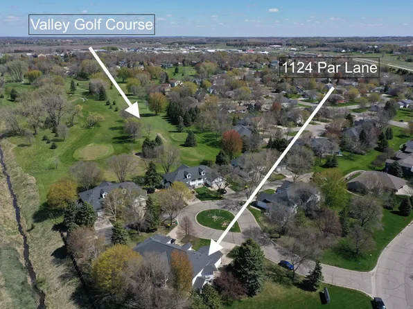 1124 Par Ln SE, Willmar, MN 56201