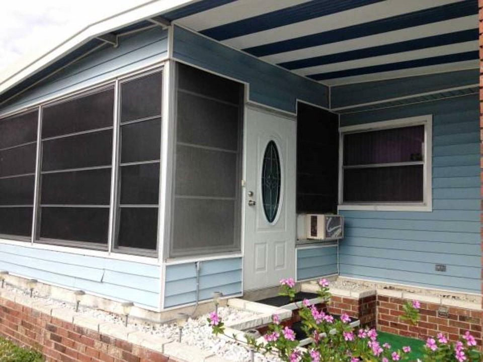 1st image of 852 Lacosta Ln