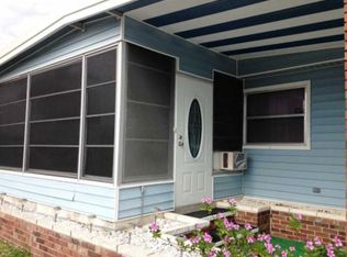 852 Lacosta Ln, North Fort Myers, FL 33917