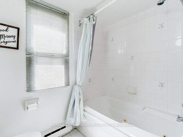 175 Hunter St E #207 — Photo 16