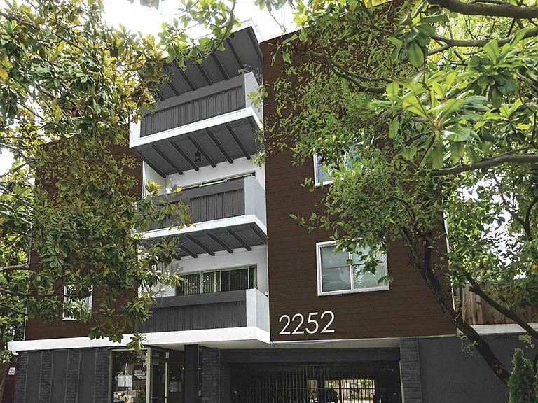2252 Parker Street — Photo 19