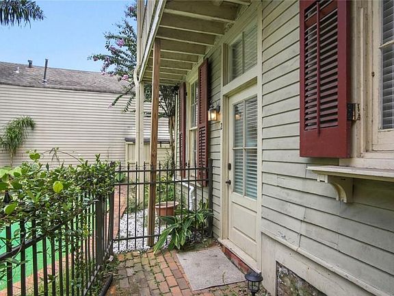 4th image of 907 Washington Ave #2