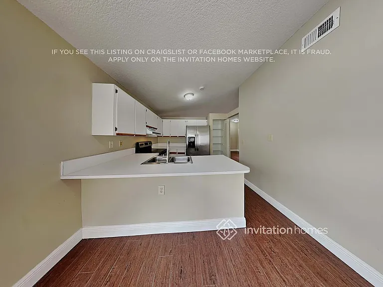 14641 N Beckley Sq — Photo 7