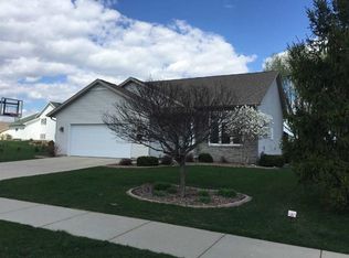 391 N Westmount Dr, Sun Prairie, WI 53590