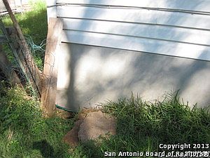 3rd image of 902 Deely Pl
