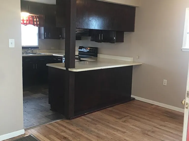 614 Terrace Dr — Photo 4