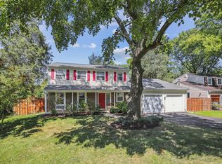 517 Aspen Dr, Herndon, VA 20170