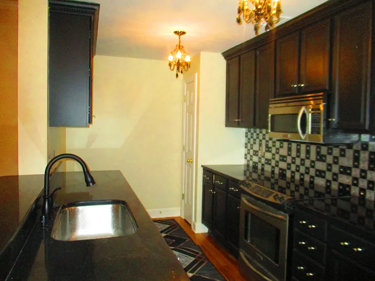 56 W Calhoun Ave — Photo 11