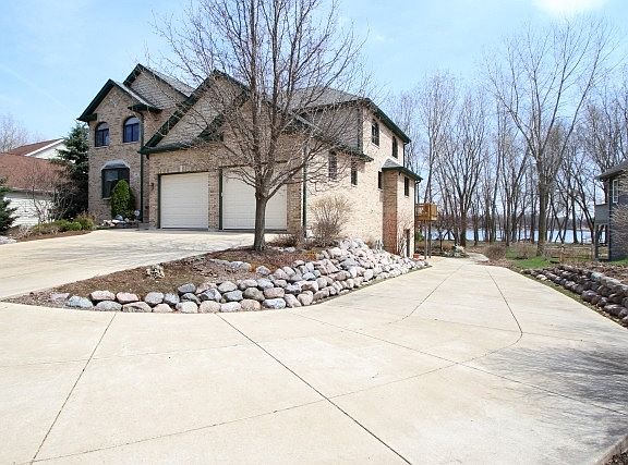 2nd image of 991 Westshore Dr
