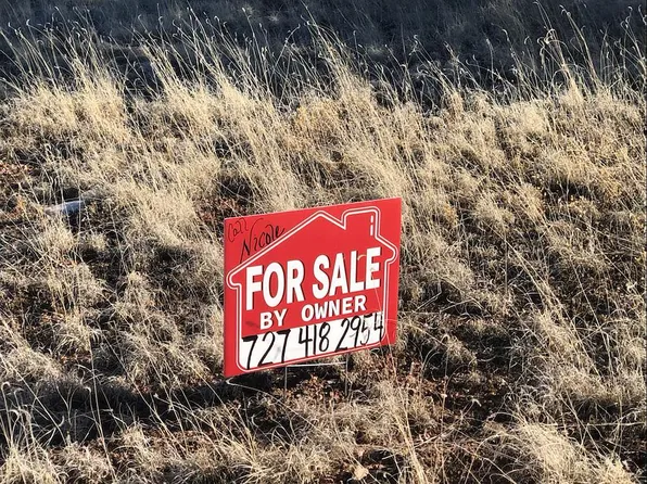 56732 N La Carro Ln, Seligman, AZ 86337