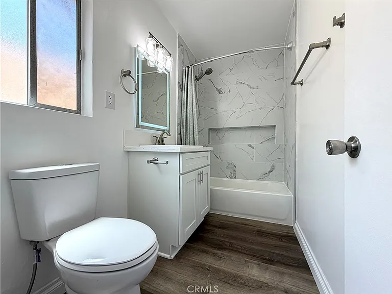 21030 Reynolds Dr #4 — Photo 16