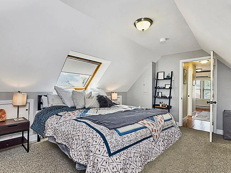 97 Magoun Ave — Photo 10