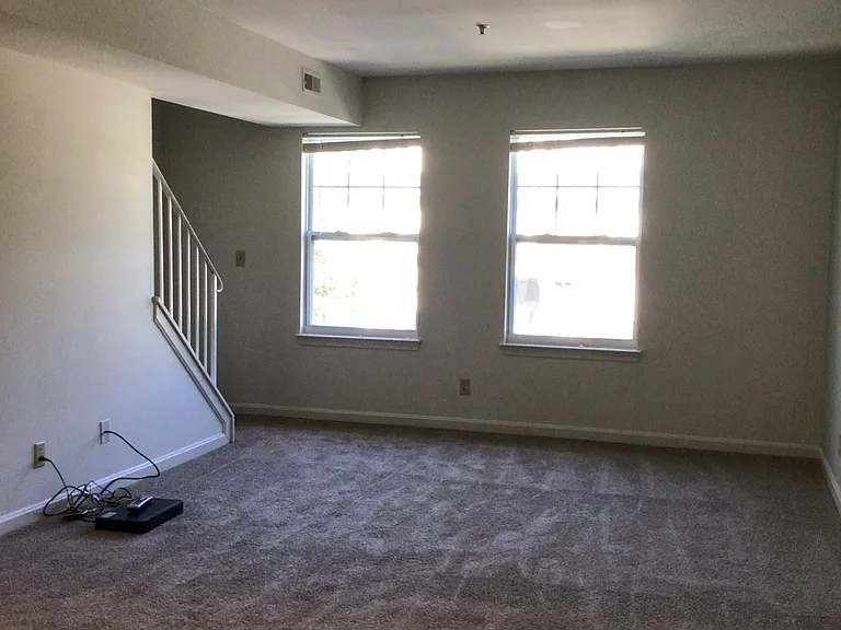 Hickory Hills East — Photo 48