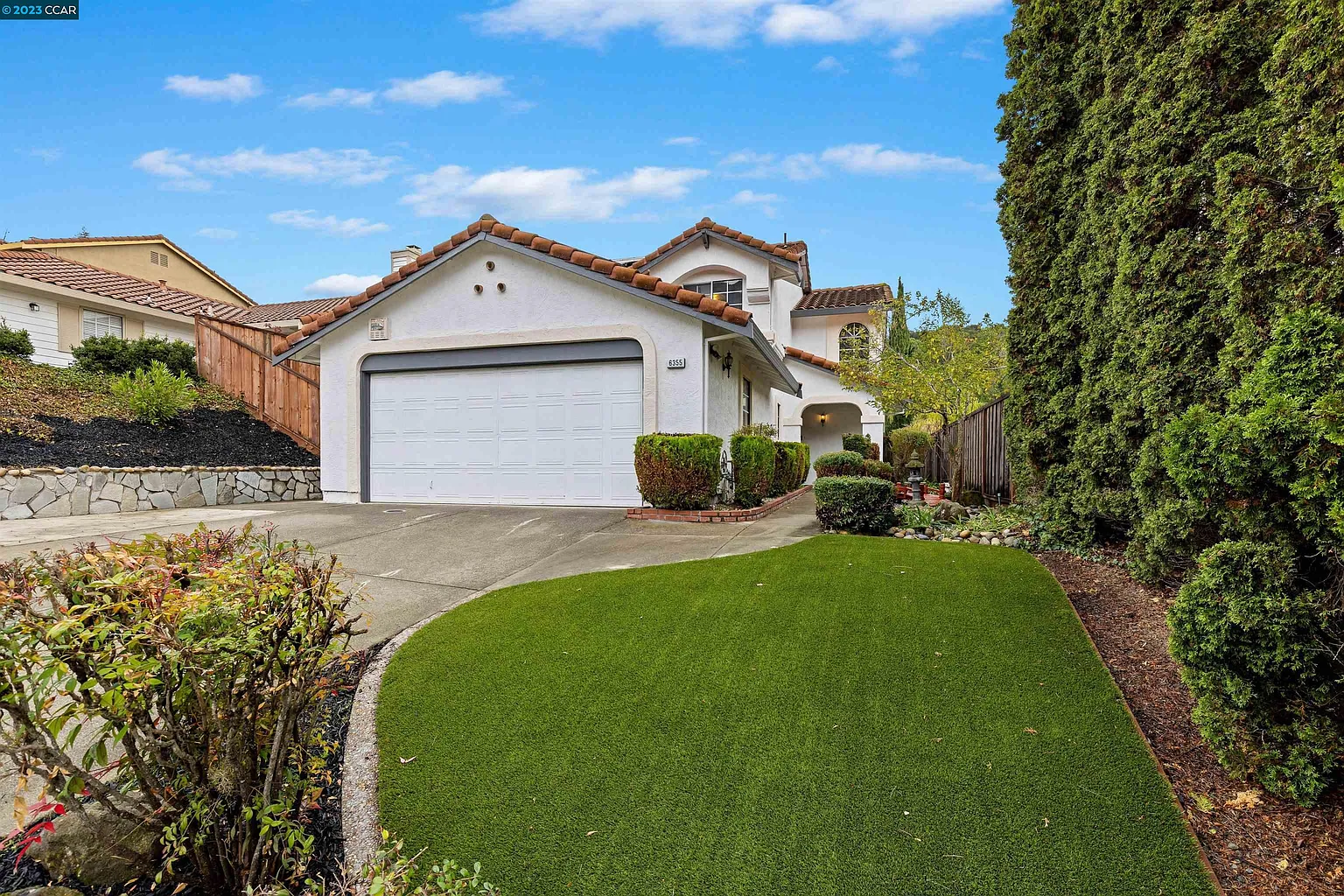 6355 Ridgewood Dr photo 1