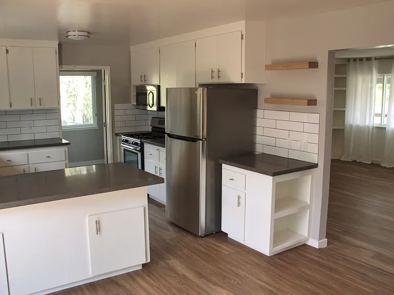 1175 Chauvet Rd — Photo 2