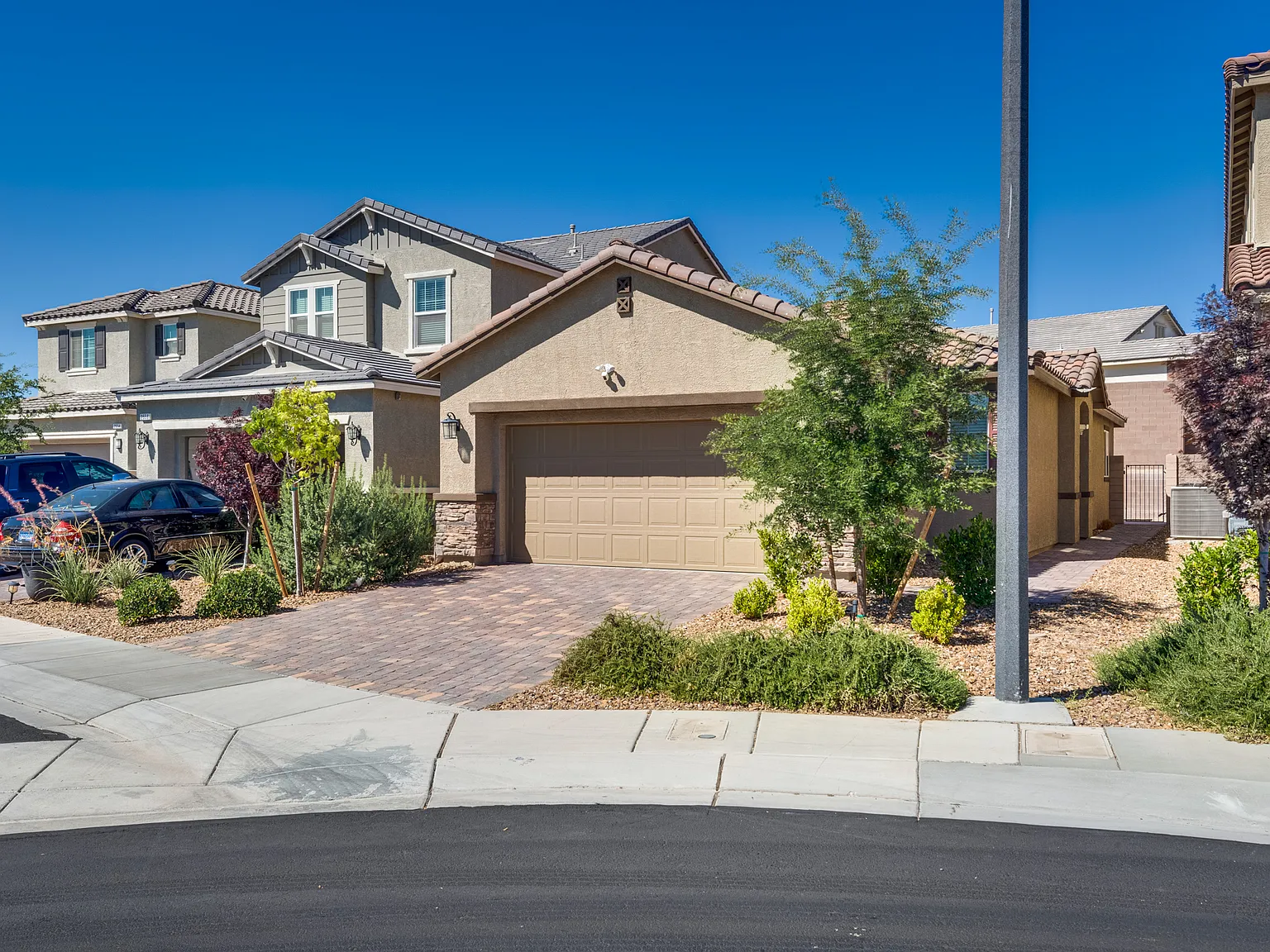3 bed, 1154 sqft, $2,150 — Photo 3