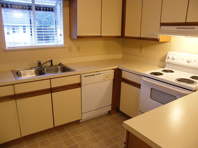 2nd image of 4543 Kimberly Way