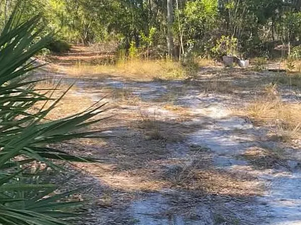 8668 Yukon Ct, Saint James City, FL 33956