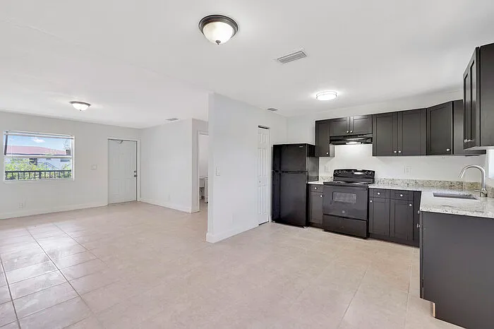 3237 Avenue J #Q — Photo 3