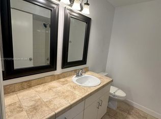 2134 Madeira Dr, Fort Lauderdale, FL 33327