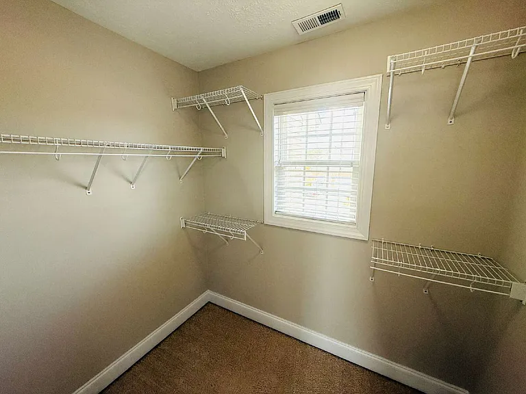 5802 Kessinger Ct — Photo 13