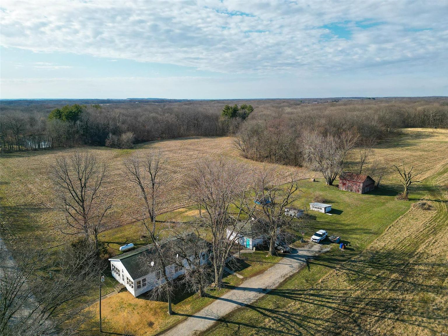 353 McCords Trl, Irving, IL 62051 Zillow