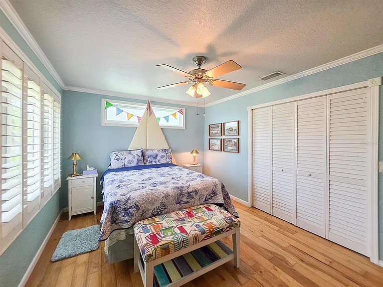 1208 S Central Ave — Photo 15